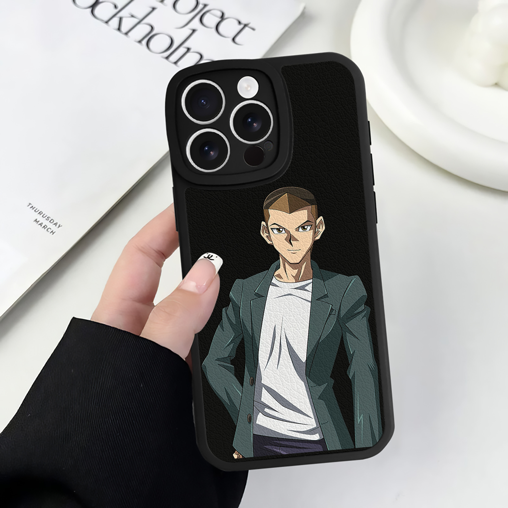 遊☆戯☆王 Yu-Gi-Oh! 【iPhone 16シリーズ対応】シリコンスマホケース（レザー調） 材質：シリコン